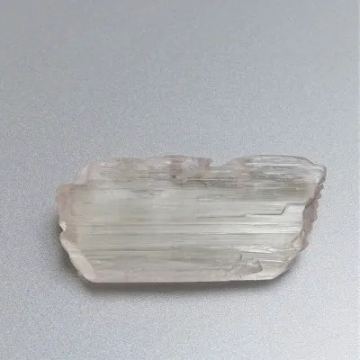 Hiddenite natural crystal 17,4g, Afghanistan
