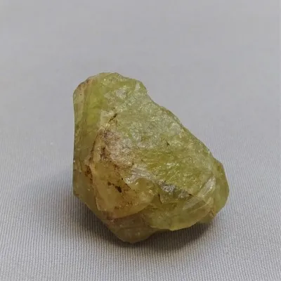 Garnet grosular lemon crystal 57.2g, Mali