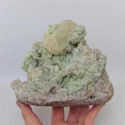 Pollucit/Pollucite vzácný sbírkový minerál 1822g, Afganistán