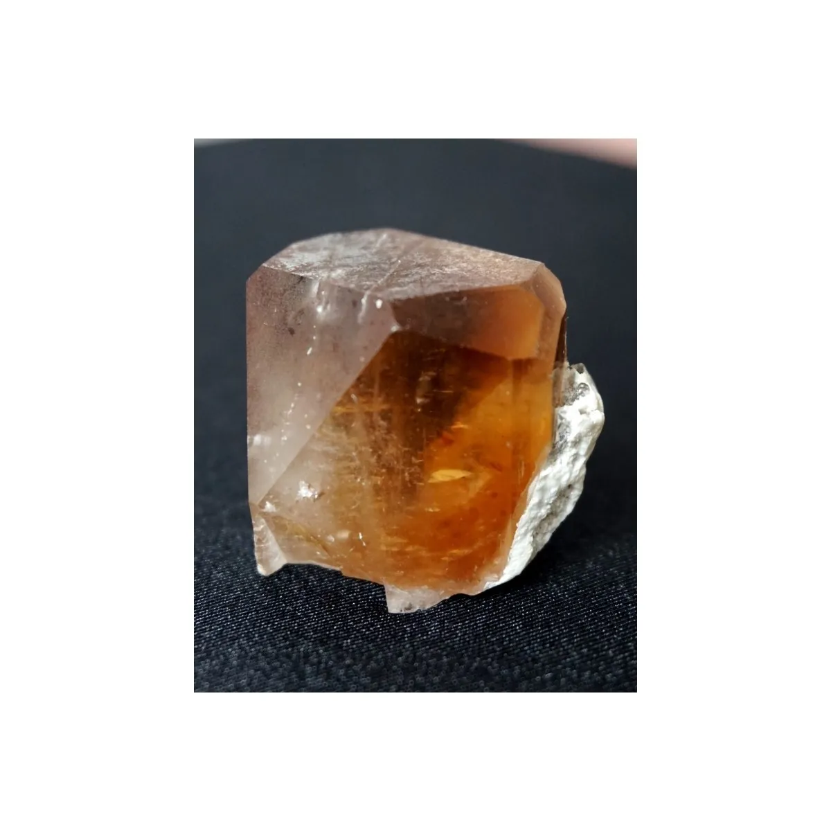 Topaz natural crystal 84g Afghanistan