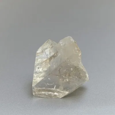 Topaz přírodní krystal 37,1g, Pakistán