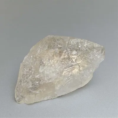 Topaz přírodní krystal 105,2g, Pakistán