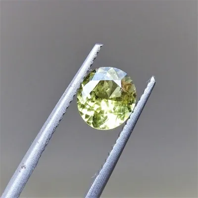 Chryzoberyl přírodní - 1,23 ct, Srí Lanka