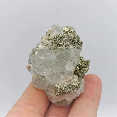 Fluorit-Kombination mit Pyrit 73g, Peru
