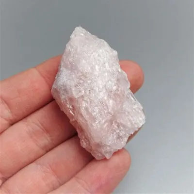 Morganit přírodní krystal 27,8g, Afganistán