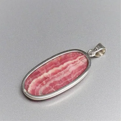 Rhodochrosite pendant 20.3g, Argentina