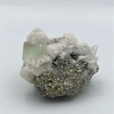 Fluorite combination with pyrite 118.3, Peru