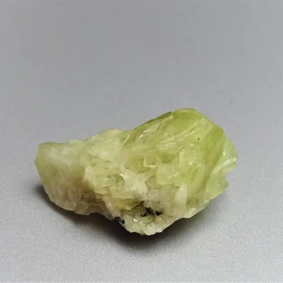 Brazilianit krystaly v drůze 36,7g, Brazílie