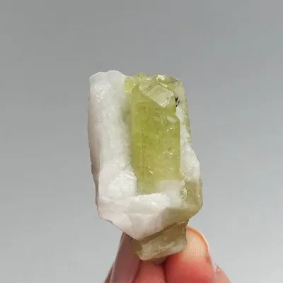 Brazilianite crystals in druse 28,2g, Brazil