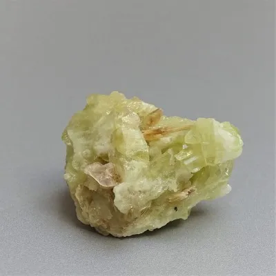Brazilianit srostlice krystalů 37,7g, Brazílie