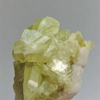 Brazilianit srostlice krystalů 71,7g, Brazílie