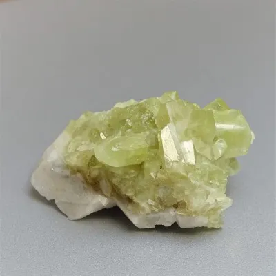 Brazilianit srostlice krystalů 71,7g, Brazílie