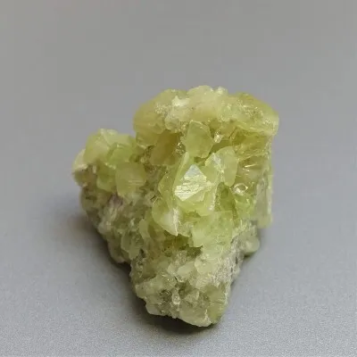 Brazilianit srostlice krystalů 42,3g, Brazílie