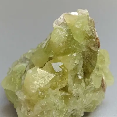 Brasilianit-Kristalle in Drusen 42,3g, Brasilien