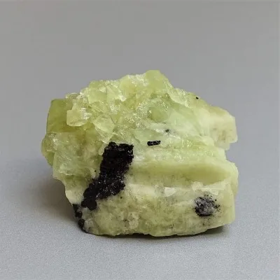 Brazilianit srostlice krystalů 86,3g, Brazílie