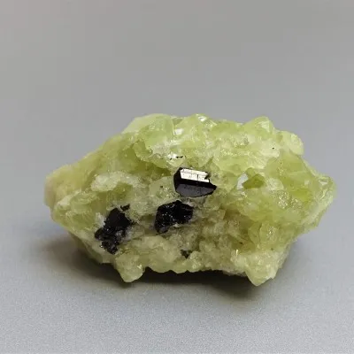 Brazilianite crystals in druse 86.3g, Brazil
