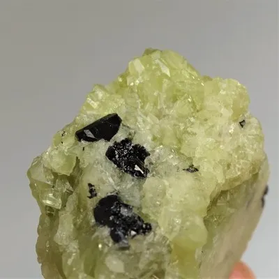 Brazilianit srostlice krystalů 86,3g, Brazílie
