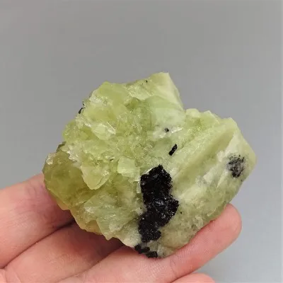 Brazilianit srostlice krystalů 86,3g, Brazílie