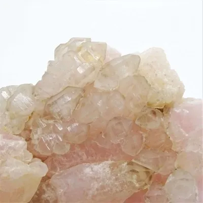 Rose quartz crystal 665g, Brazil