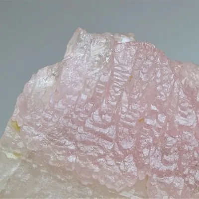 Růženín krystalický, sbírkový kus 174g, Brazílie