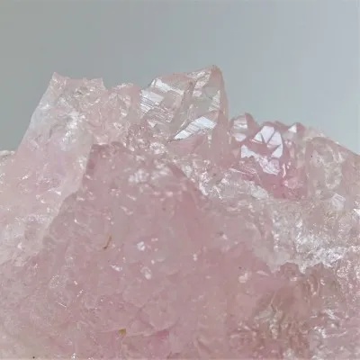 Rose quartz crystal 174g, Brazil