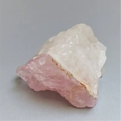 Rose quartz crystal 174g, Brazil