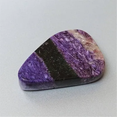 Charoit / Charoit polierter Teller 42,2g, Russland