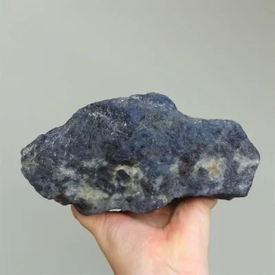 Iolit/Cordierit přírodní minerál  2502g, Tanzánie