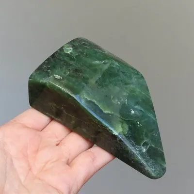 Nephrit poliert 459g, Pakistan