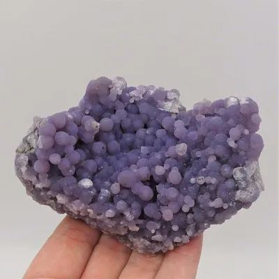 Grape chalcedony 239g, Indonesia