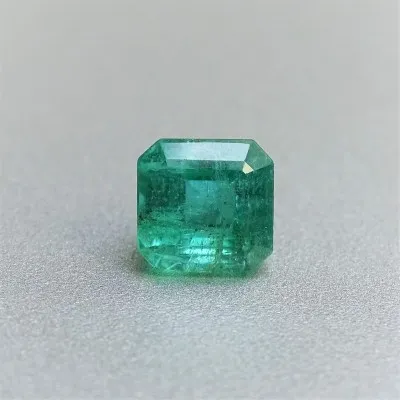 Emerald natural cut 2.30ct, Colombia