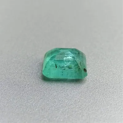 Smaragd přírodní broušený 1,92ct, Kolumbie