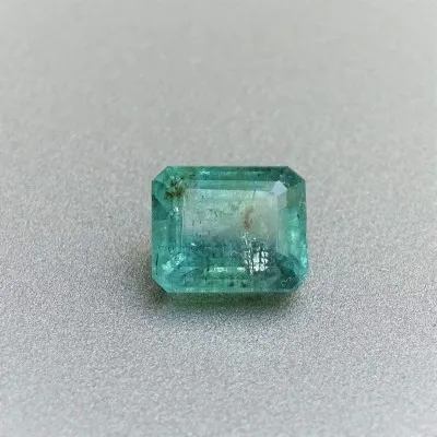 Smaragd im Naturschliff 2,22ct, Sambia