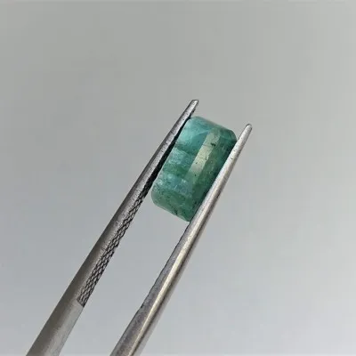 Emerald natural cut 2.35ct, Zambia