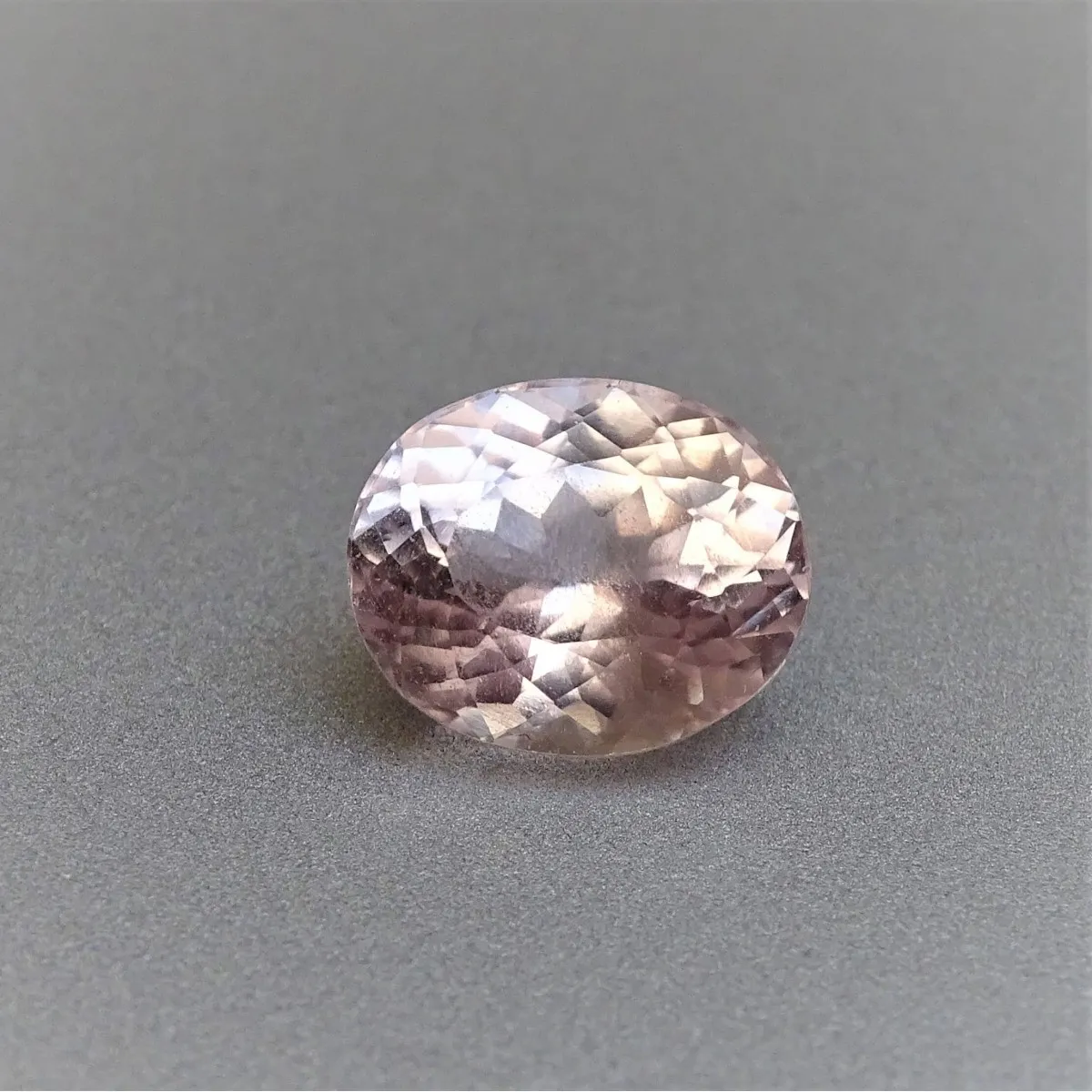 Kunzit cut top quality 5.25ct, Afghanistan