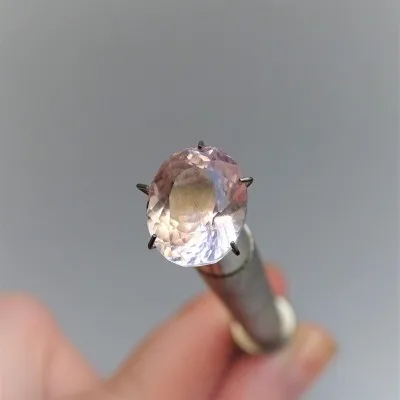 Naturgeschliffener Kunzit in Top-Qualität 5,25ct, Afghanistan