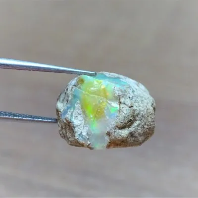 Ethiopian opal natural 5.3g, Ethiopia