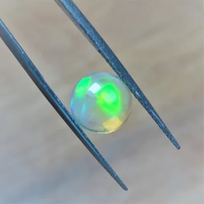 Etiopský opál kabošon 2,78ct, Etiopie