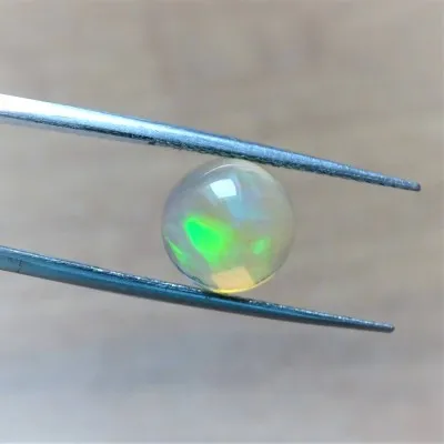 Ethiopian opal cabochon 2.78ct, Ethiopia