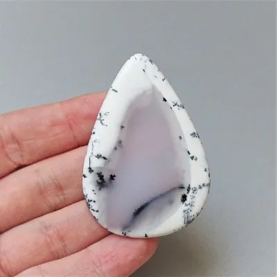 Dendritický opál (merlinit) kabošon 12,9g, Madagaskar