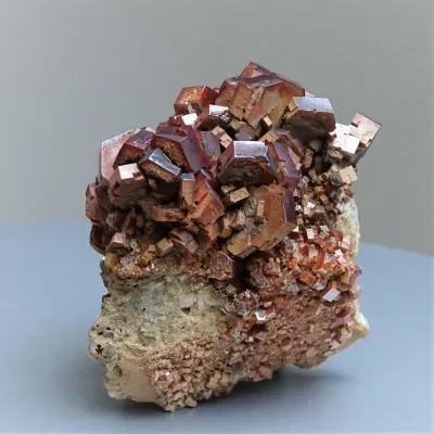 Vanadinite mineral 695g, Morocco