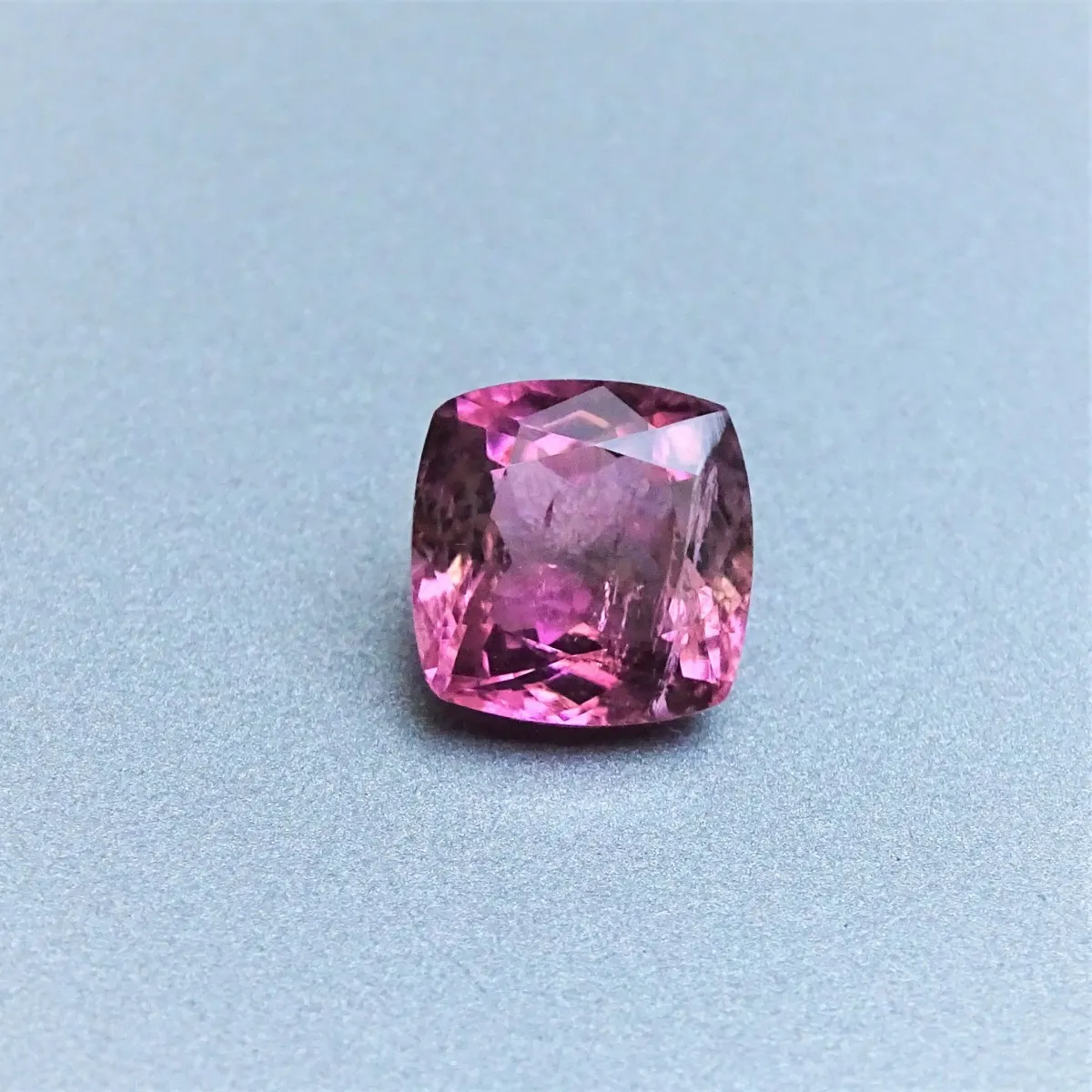 Turmalin natürlicher Rubellit 4,28 ct, Brasilien