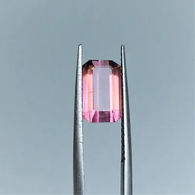 Turmalín přírodní rubelit 3,55ct, Brazil