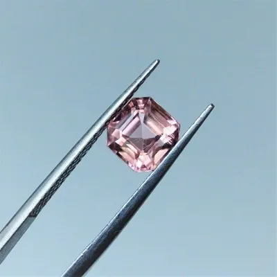 Turmalin natürlicher Rubellit 2,70ct, Brasilien