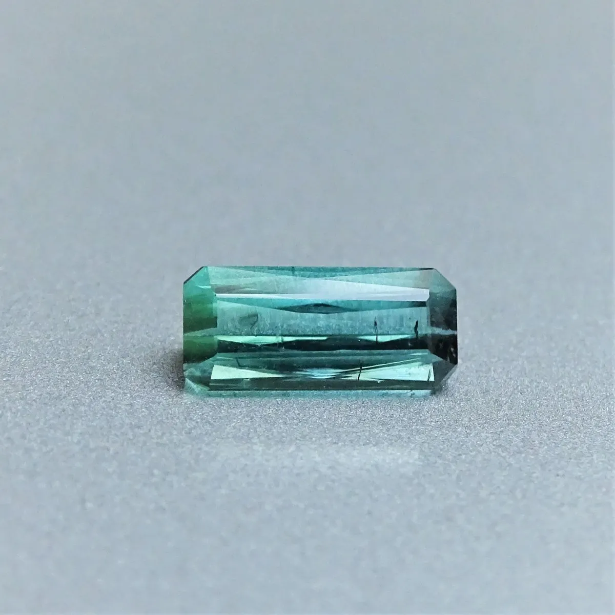 Turmalín přírodní 2,04ct, Brazilie