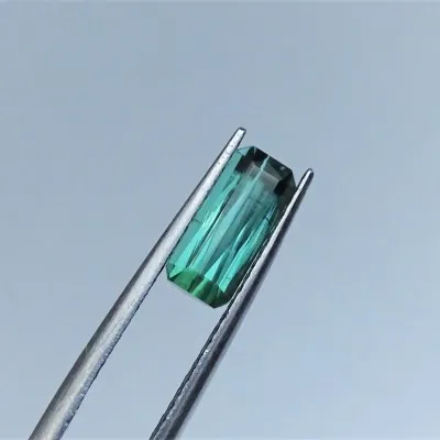 Turmalin natürlicher Rubellit 2,04ct, Brasilien