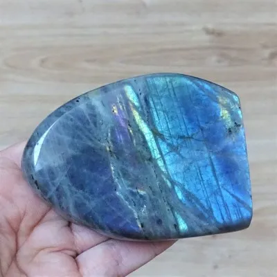 Labradorite natural polished 335g, Madagascar