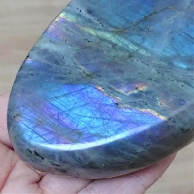 Labradorite natural polished 335g, Madagascar