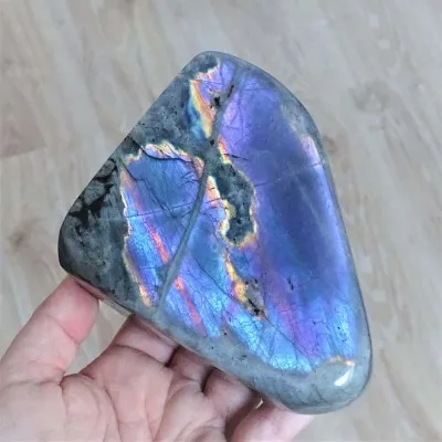 Labradorite natural polished 932g, Madagascar