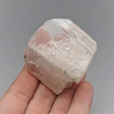 Danburit Naturkristall 71,3g, Mexiko